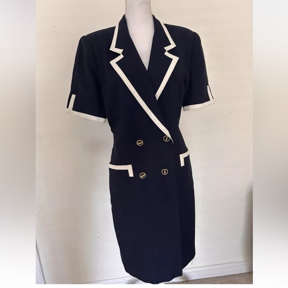 Vintage Kasper ASL Monochrome dress with tiered details. Office chic. Suit up